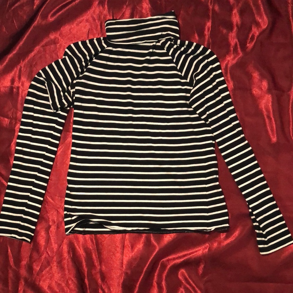 Stripped top